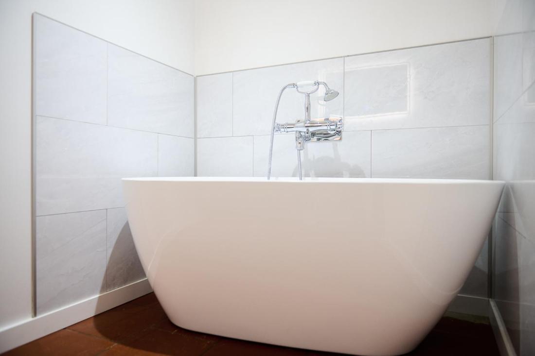 Bed and Breakfast Le Repaire Lagardere Lussac  Esterno foto